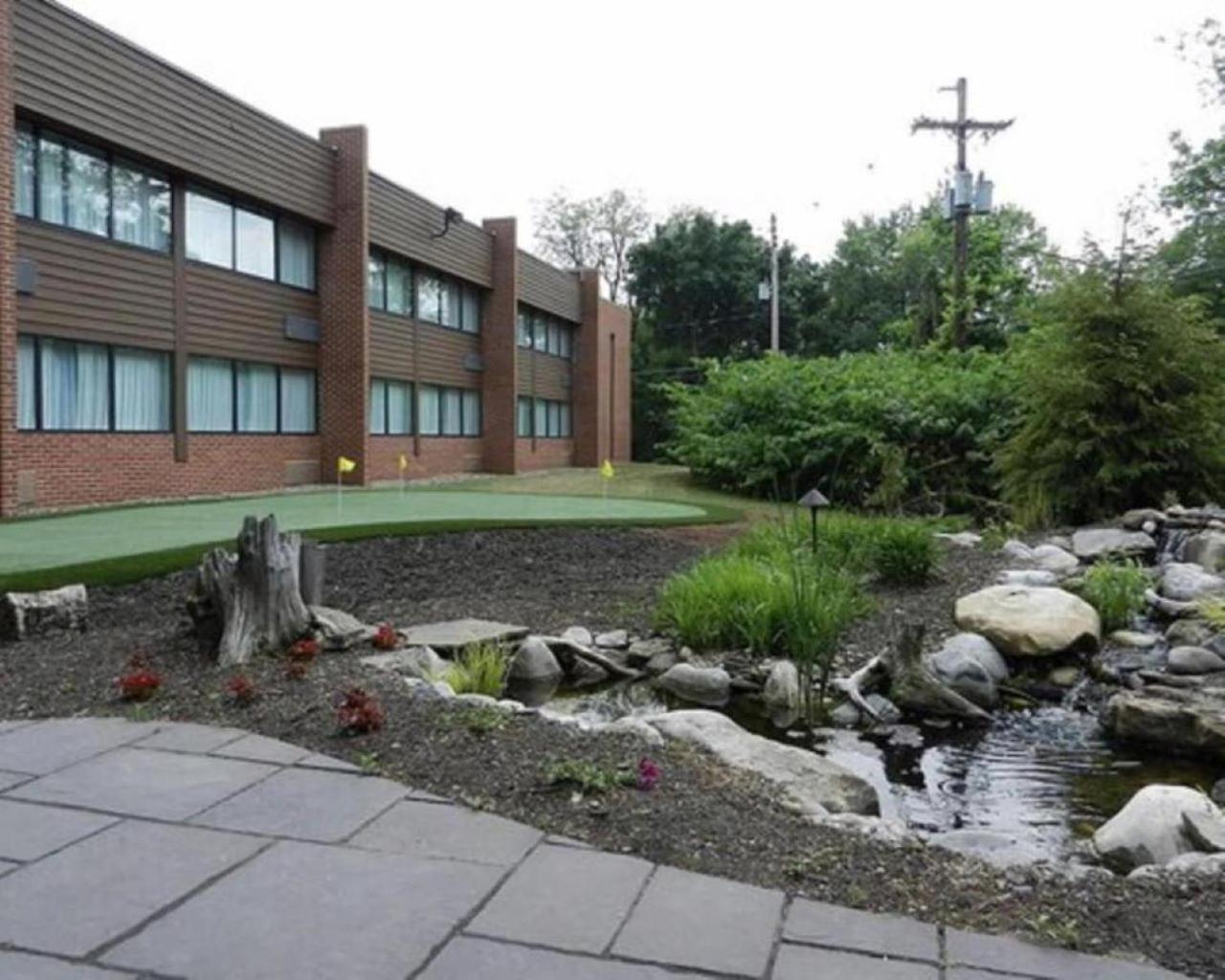 Suburban Studios Altoona Zewnętrze zdjęcie